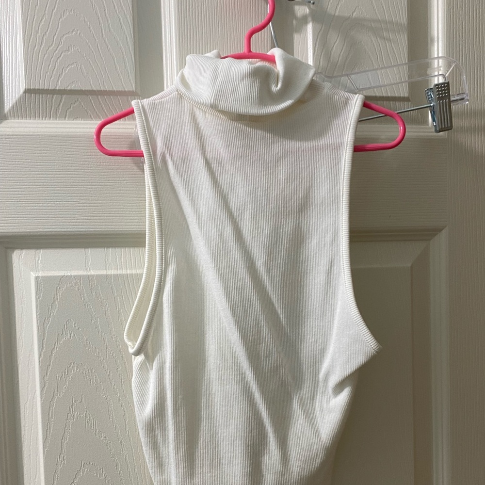 zara turtleneck!